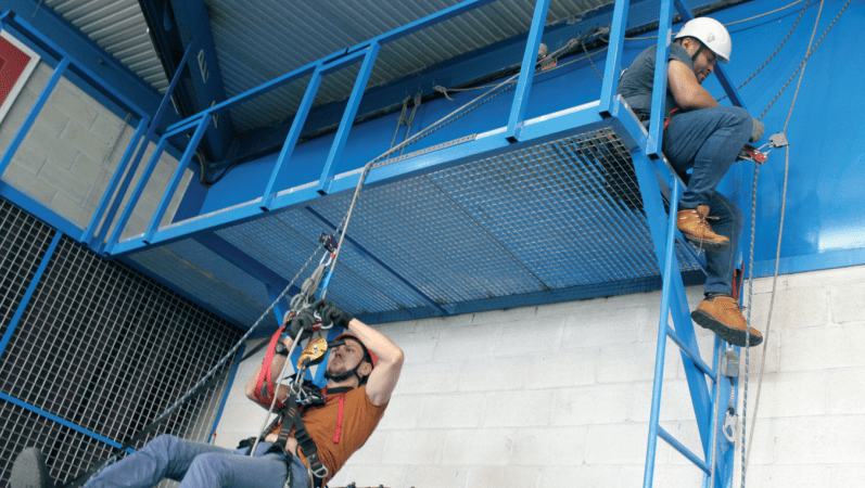 Epyme realiza itinerarios de inserción sociolaboral en un proyecto con la Cruz Roja