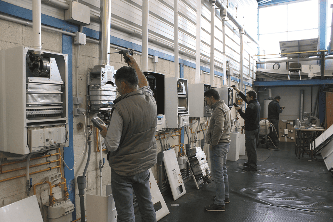 Los técnicos en producción de calor están habilitados para trabajar en gas C