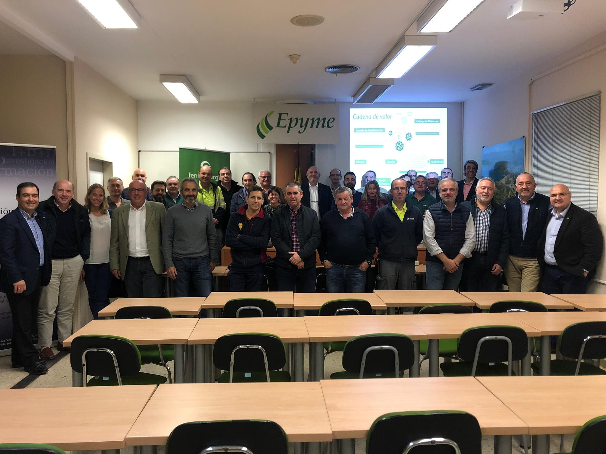 Feníe Enegía visitó a los agentes sevillanos en Epyme